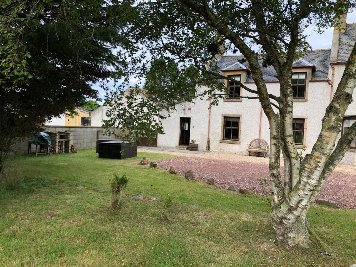 The Farmhouse, 6 Bed Property, Форрес Екстер'єр фото