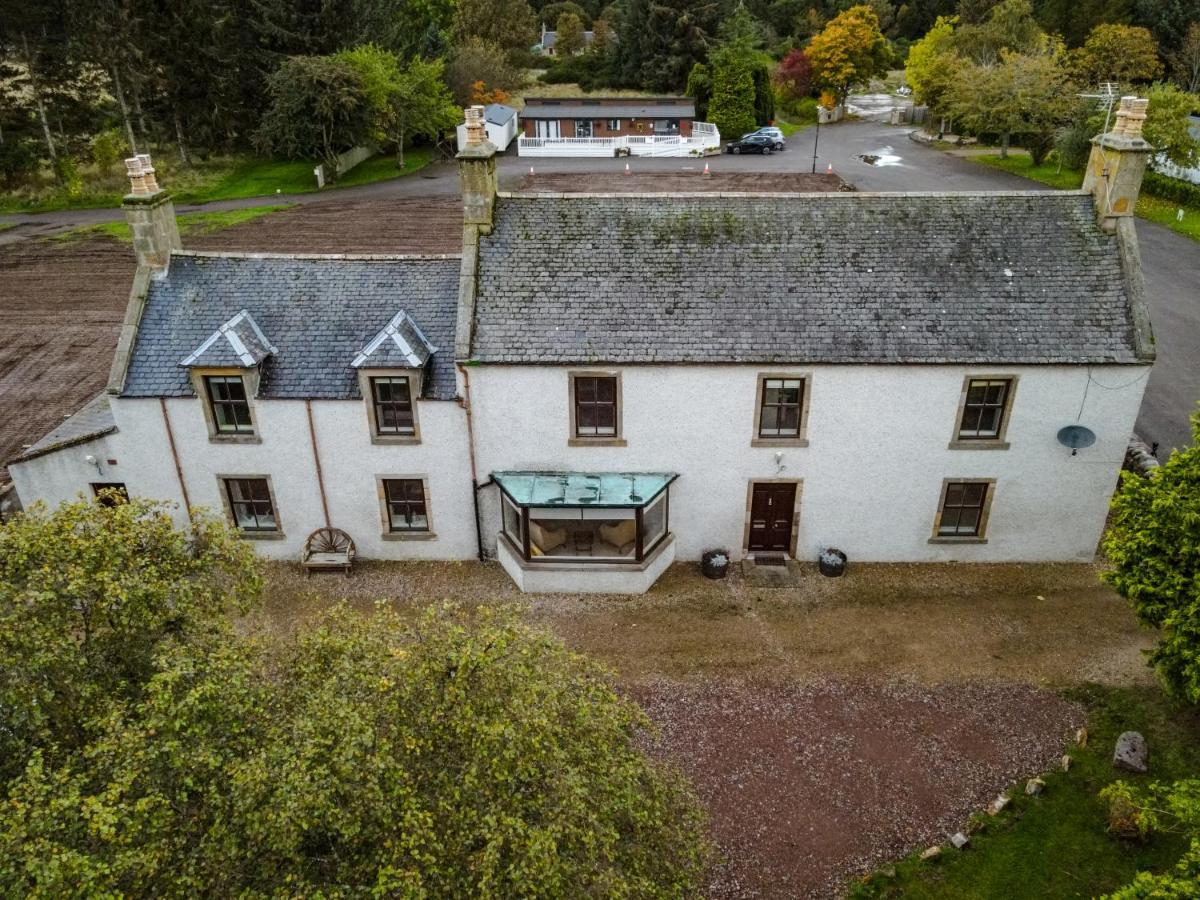 The Farmhouse, 6 Bed Property, Форрес Екстер'єр фото